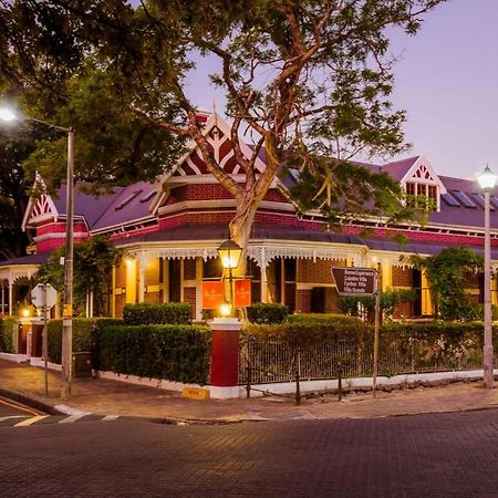 รูเซนวิจน์ เกสท์ เฮ้าส์ Hotel สเตลเลนบอช ภายนอก รูปภาพ