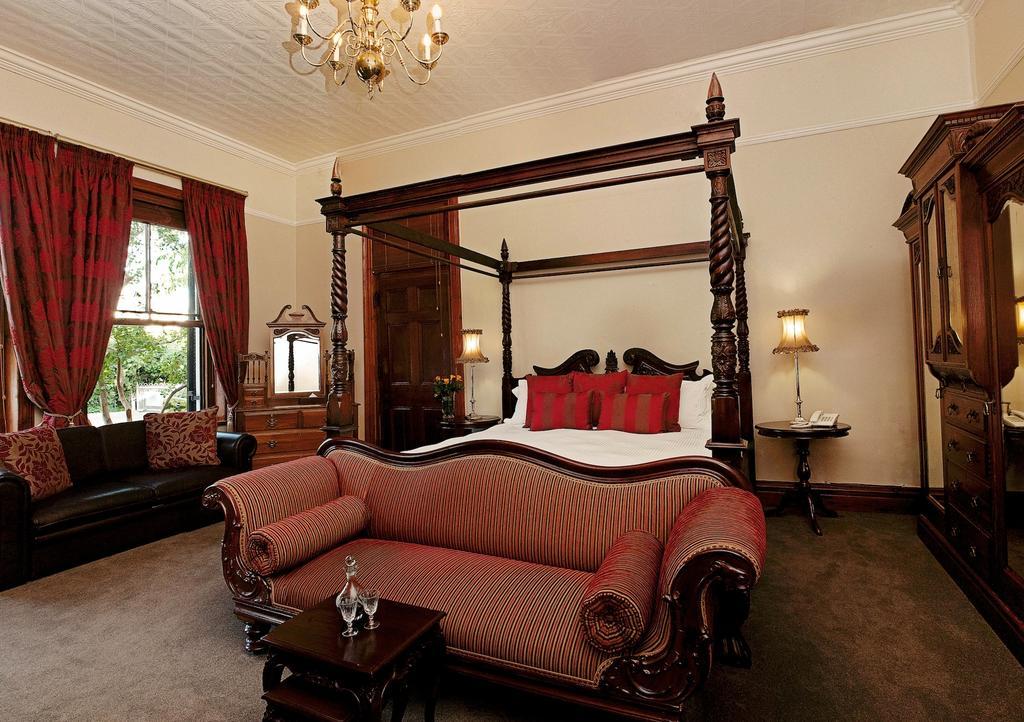 รูเซนวิจน์ เกสท์ เฮ้าส์ Hotel สเตลเลนบอช ภายนอก รูปภาพ