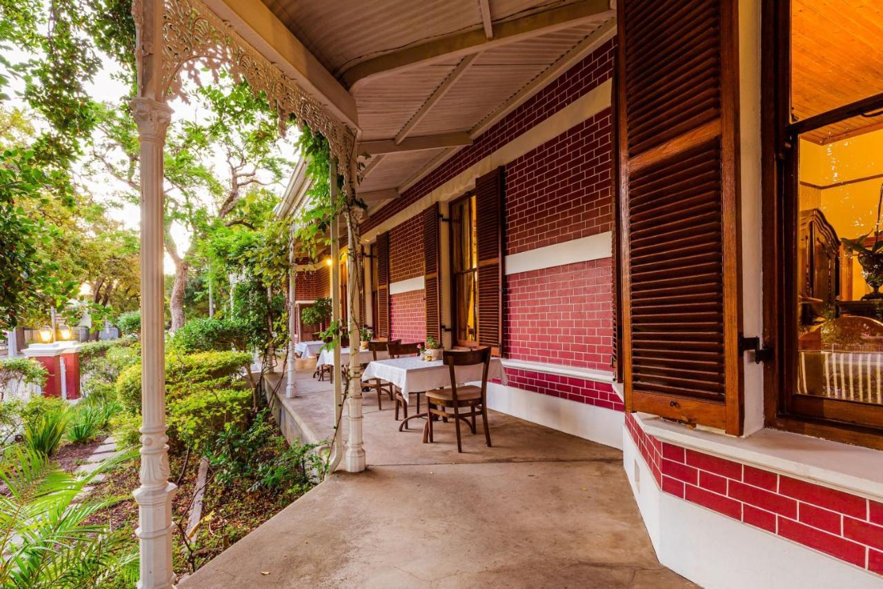 รูเซนวิจน์ เกสท์ เฮ้าส์ Hotel สเตลเลนบอช ภายนอก รูปภาพ