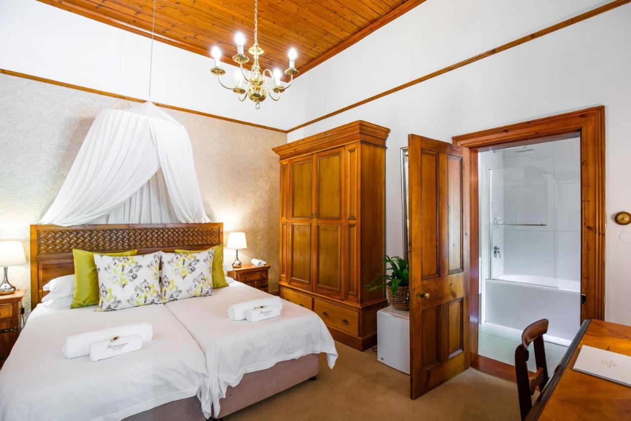 รูเซนวิจน์ เกสท์ เฮ้าส์ Hotel สเตลเลนบอช ภายนอก รูปภาพ