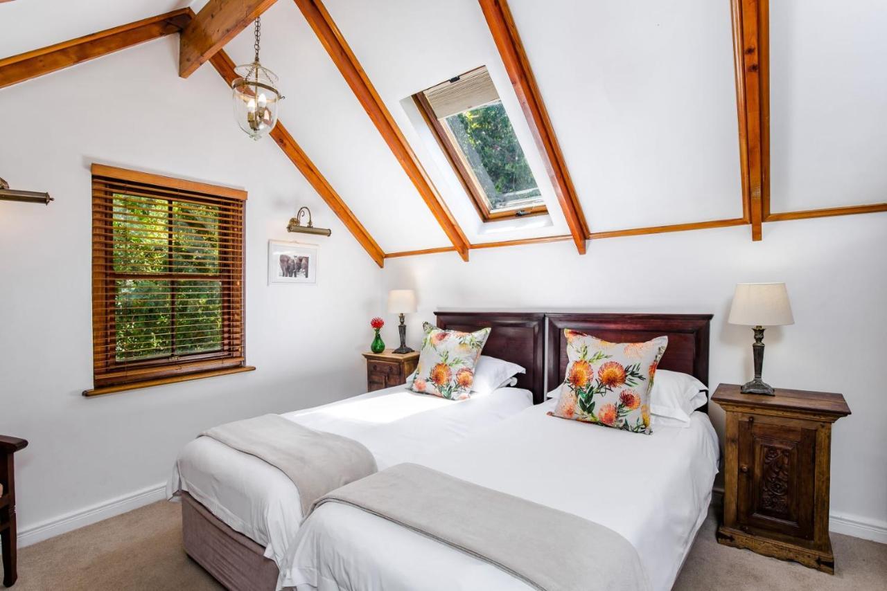 รูเซนวิจน์ เกสท์ เฮ้าส์ Hotel สเตลเลนบอช ภายนอก รูปภาพ